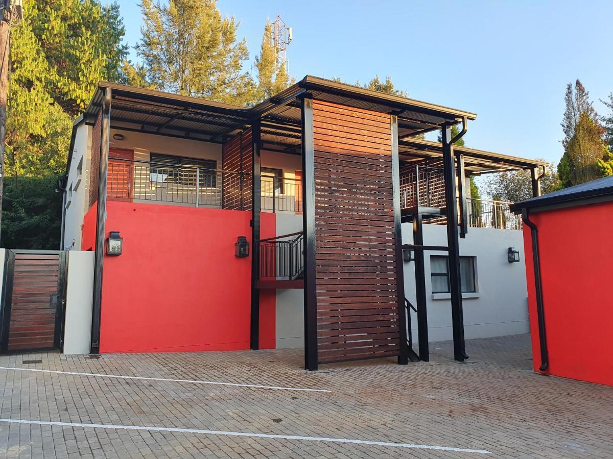 Sleep@84 Hotel Dullstroom Exterior photo